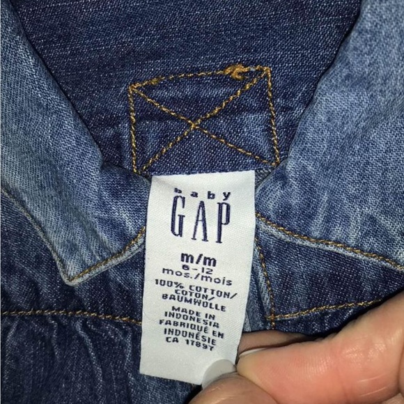 Baby Gap denim shirt - Picture 2 of 2